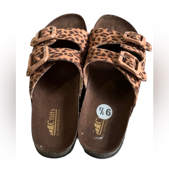Cliffs by WHITE MOUNTAIN Brown Sandals with Adjustable Straps - Picture 5 of 5